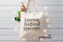 Load image into Gallery viewer, Esperando a los Reyes Magos SVG Cut File