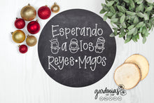 Load image into Gallery viewer, Esperando a los Reyes Magos SVG Cut File